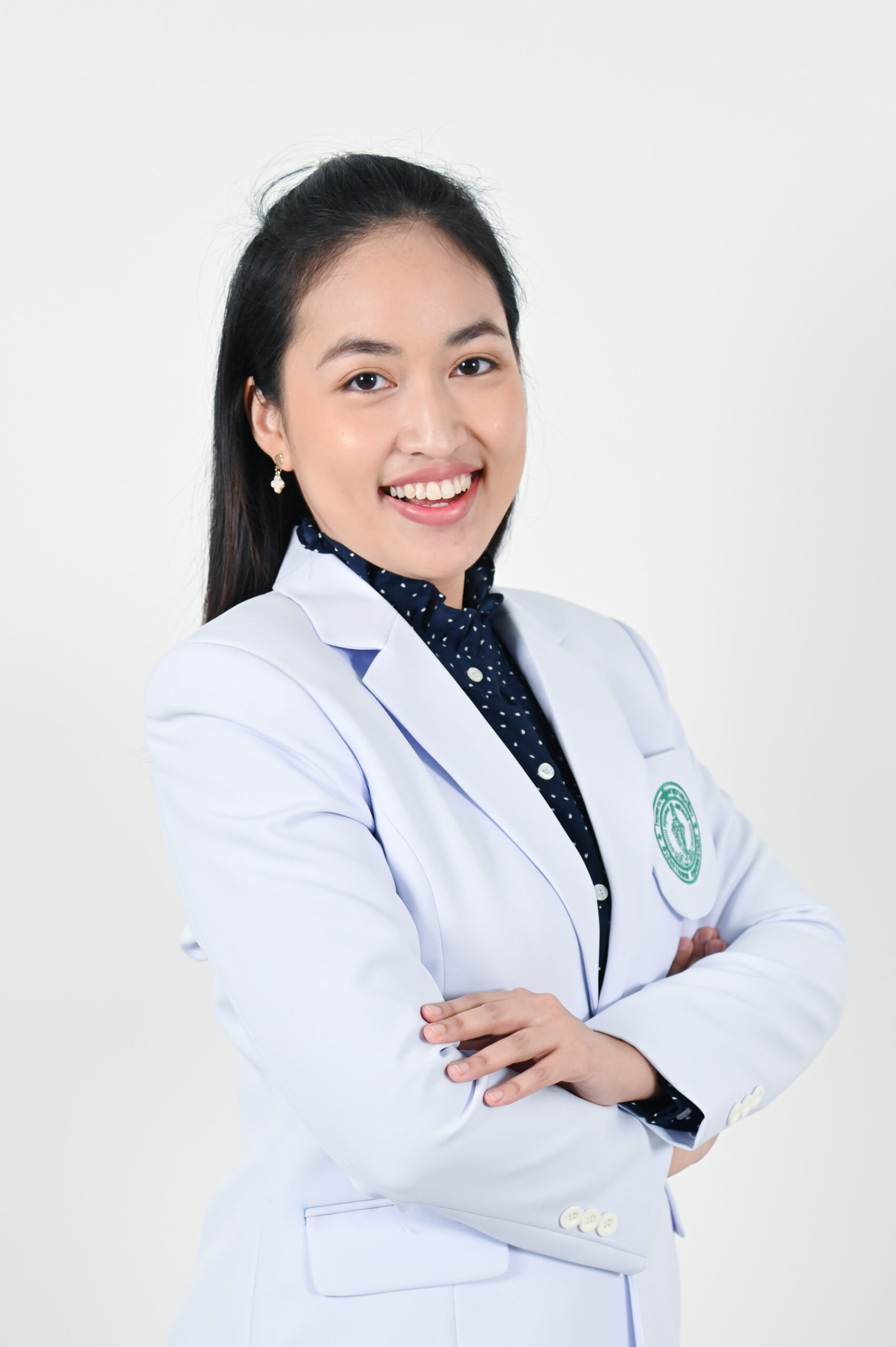 นางสาวพัชนิดา ม่วงสกุล