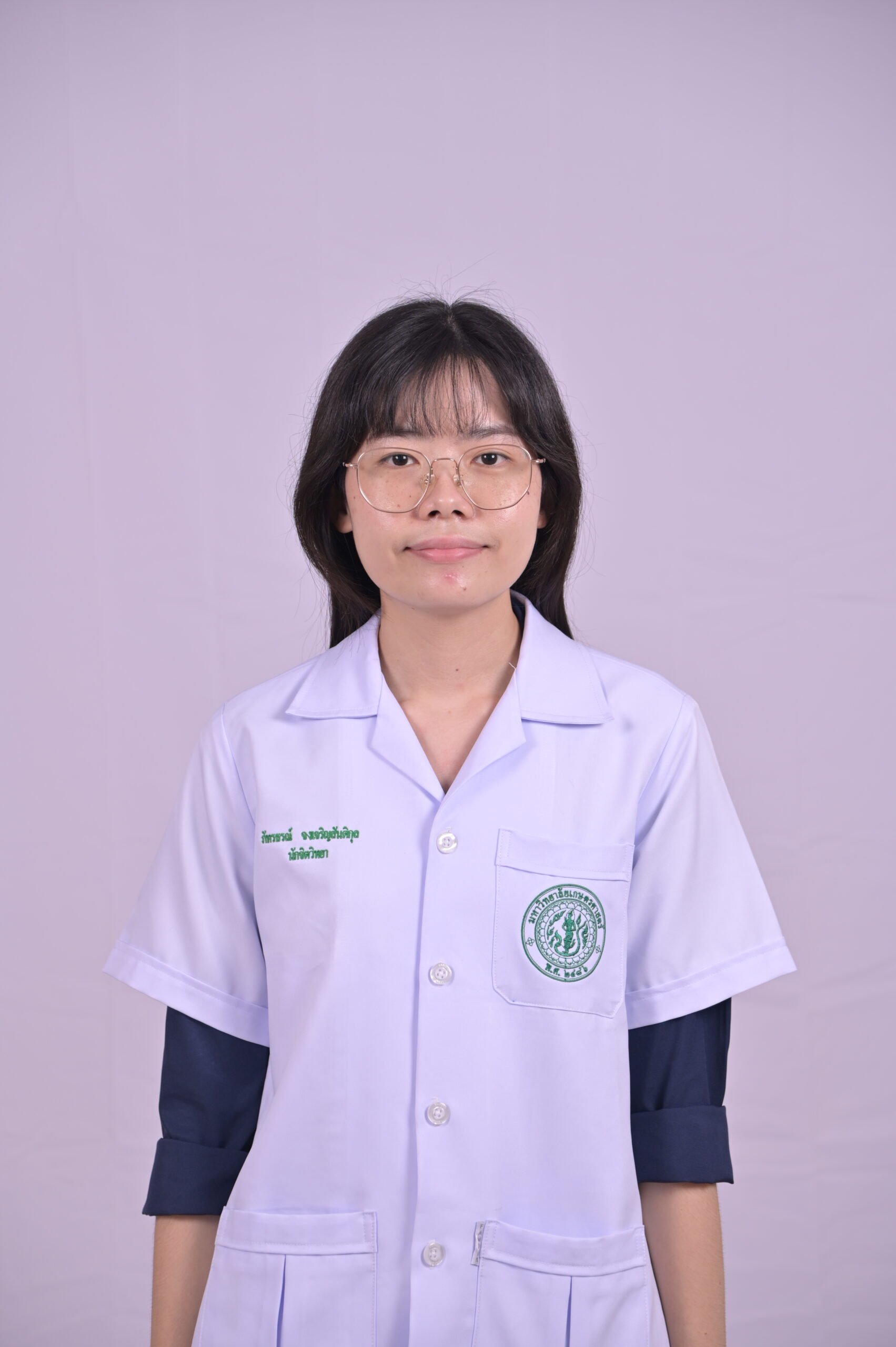 นางสาวภัทรธรณ์ จงเจริญสันติกุล